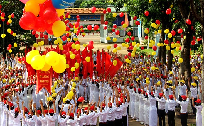 Ta Buoi Le Khai Gian